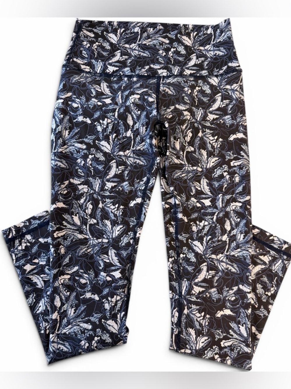 Lululemon Wunder Under Leggings Size 6 Navy Floral High Rise 28” Luon Yoga Pants